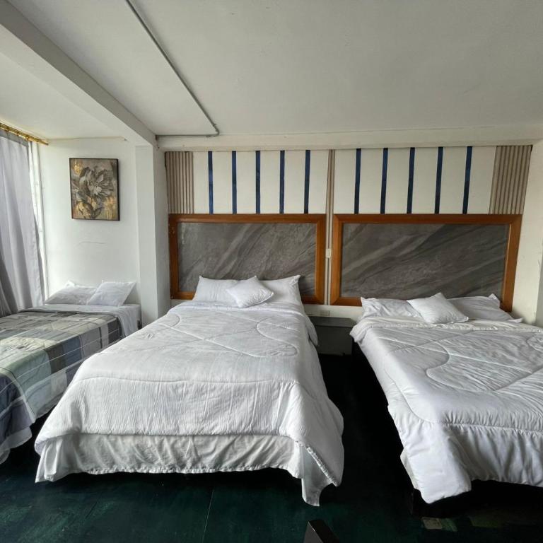Hotel Victoria's Plaza - Room #1714627004 - 4