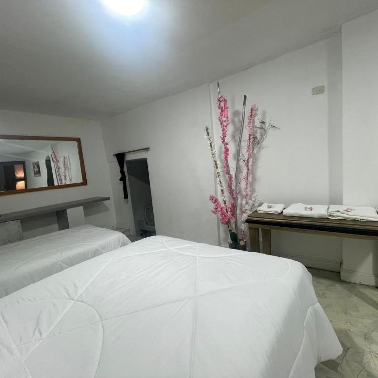Hotel Victoria's Plaza - Habitación Triple - 4