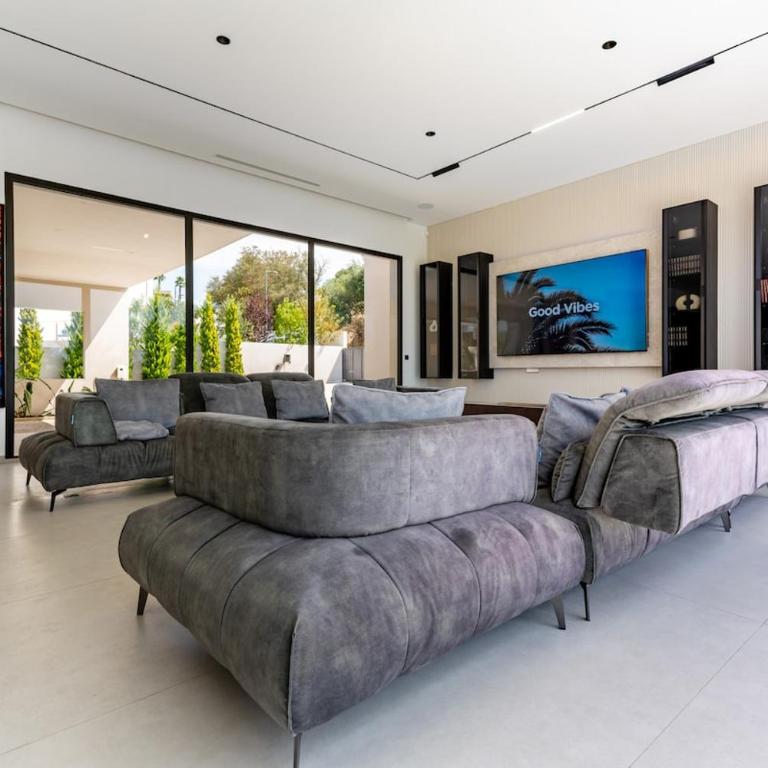 Villa Marbella with exceptional pool and hot tub - Villa - 2
