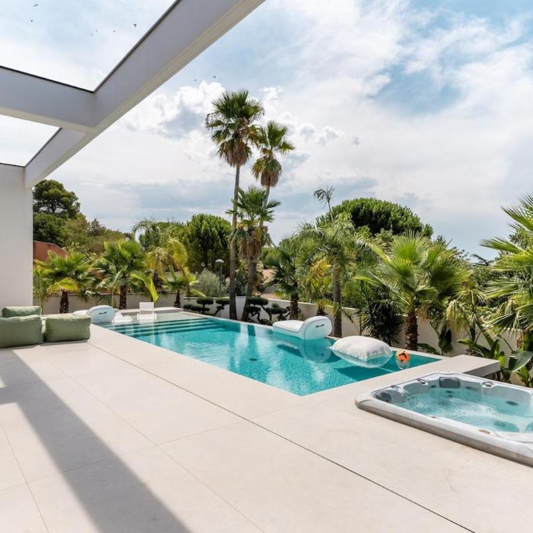 Villa Marbella with exceptional pool and hot tub - Villa - 13