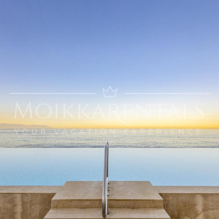 Chic Oceanfront Studio Loft Unique Art and Views - Apartamento de 1 dormitorio - 32