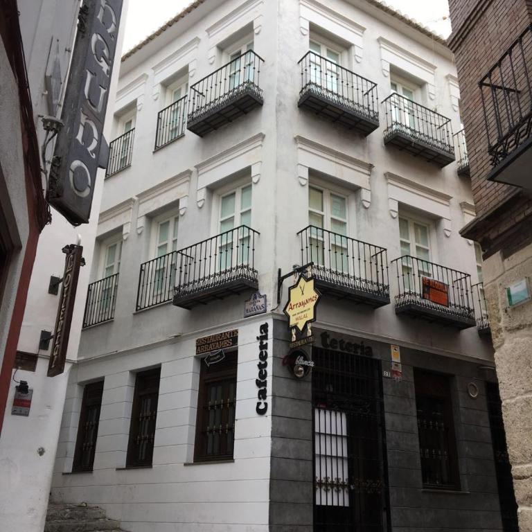  - Room #1715979701 - 8