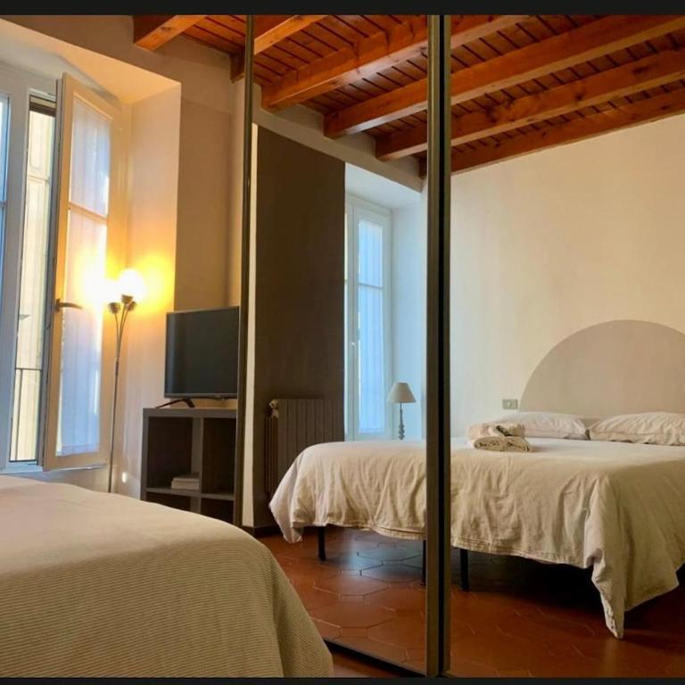 A Window in Como - One-Bedroom Apartment - 16