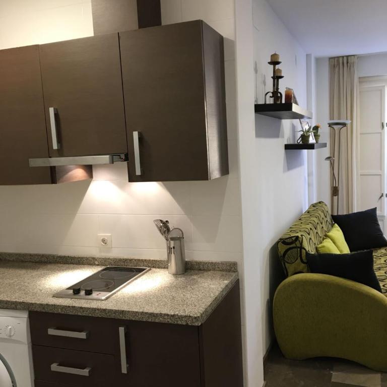  - Room #1715979701 - 27