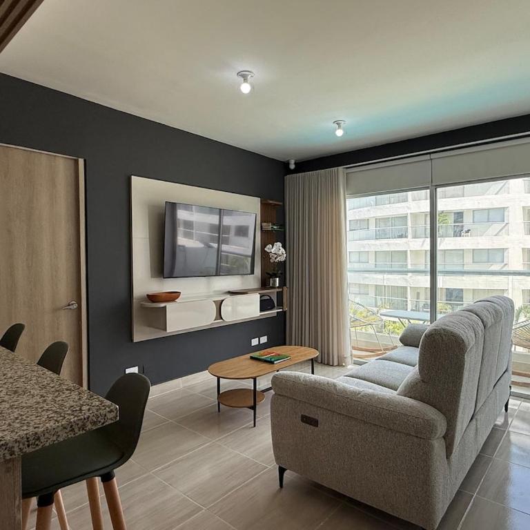 Coastal Comfort Trevi 2BR 2BA - Two-Bedroom Apartment - 1