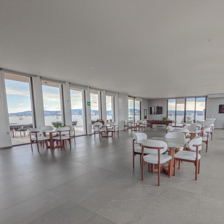 Gran Nuevo Depa por Andares (A) - Apartment - 36
