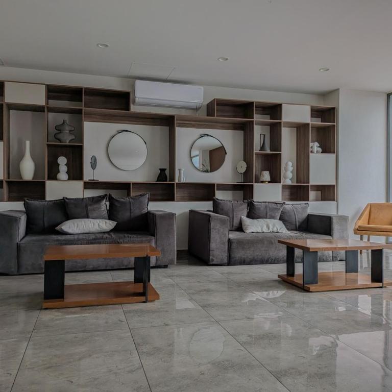 Gran Nuevo Depa por Andares (A) - Apartment - 45