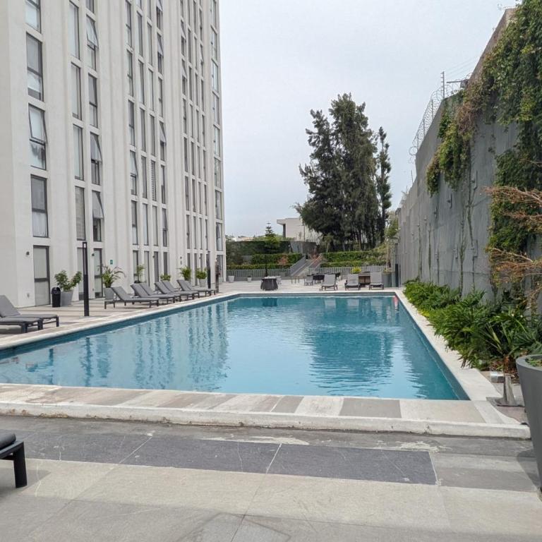 Gran Nuevo Depa por Andares (A) - Apartment - 65