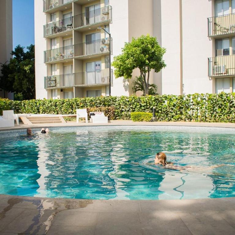  - Room #1715985101 - 1