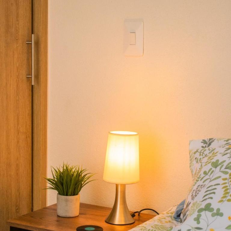  - Room #1715985101 - 28