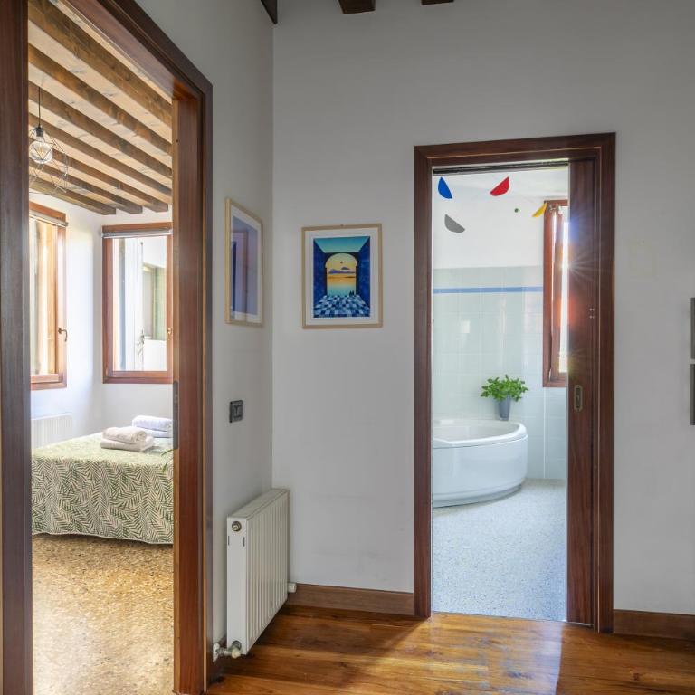  - Room #1715996501 - 7