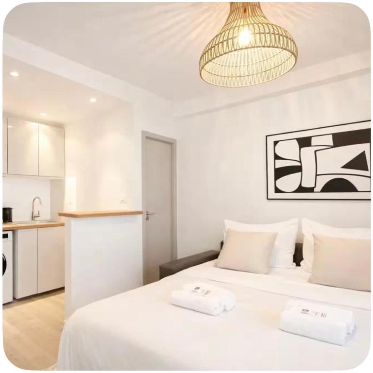 Chic Apartment in Passy Steps from the Seine & Trocadero - Appartement - 19