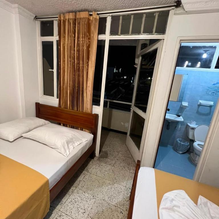 Hotel Cusiana - Habitación Triple con balcón - 2