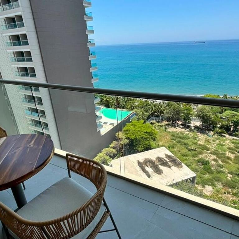 Apto con vista lateral al Mar, a pasos de la playa - Apartamento de 2 dormitorios - 4