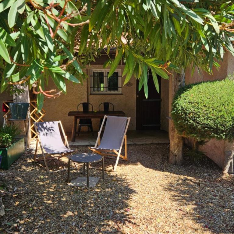 Li Cabanoun, Studios au Soleil Issambres Sainte-Maxime à 3min de la plage à pied - Studio mit Terrasse - 6