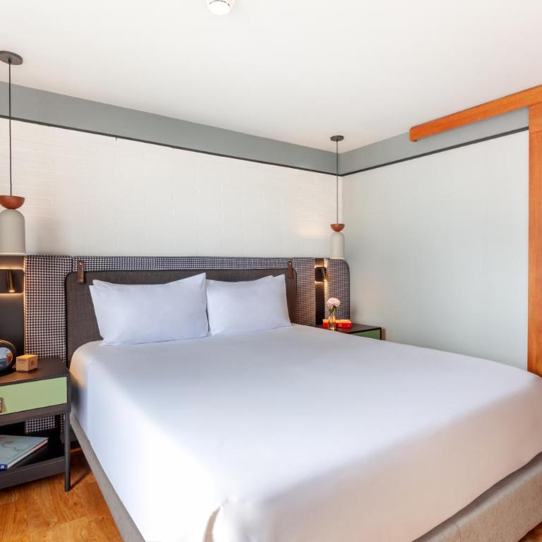 Avani Royal Zona T Bogotá Hotel - Suite Junior New Style con cama supletoria (2 adultos + 1 niño) - 2