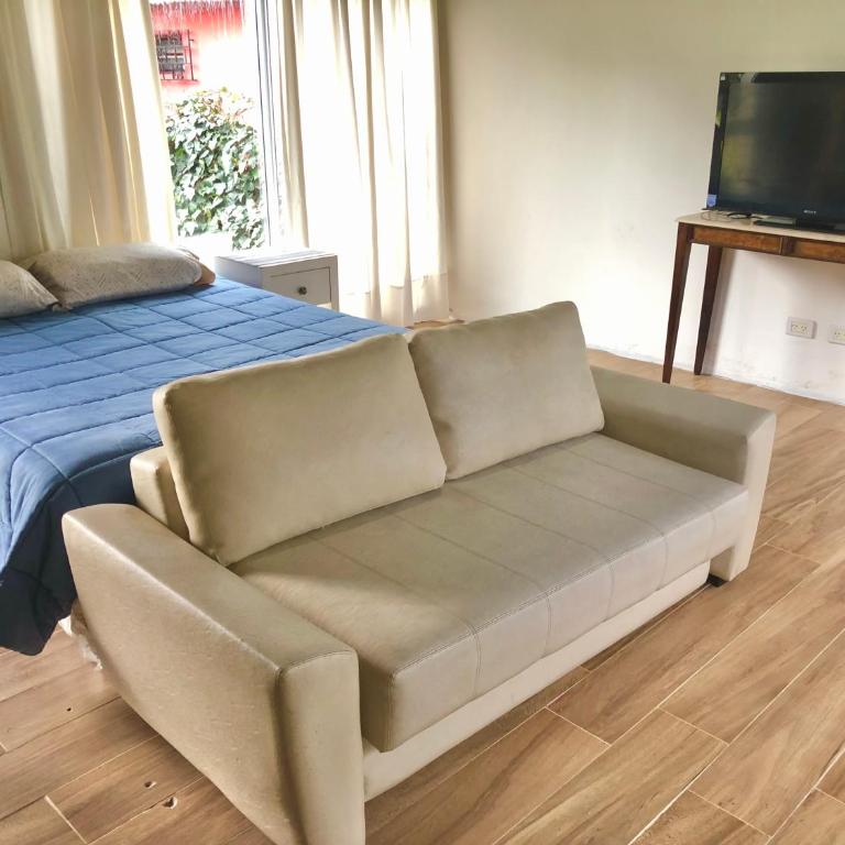  - Room #1716020801 - 17