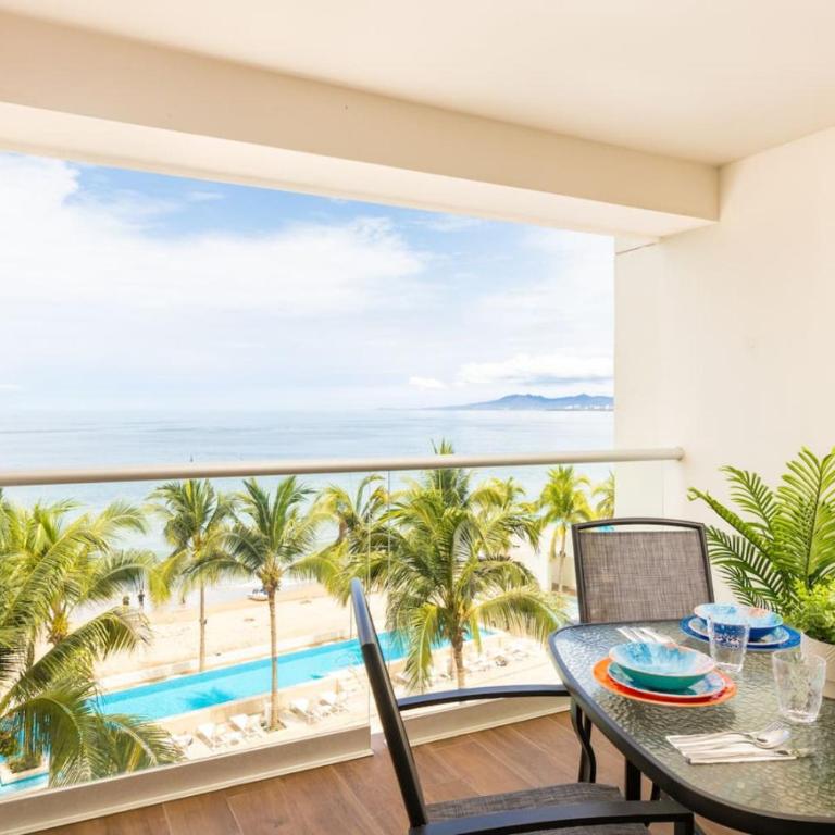 Serene Beachfront Escape Includes Delicious Breakfast - One-Bedroom Apartment - 1