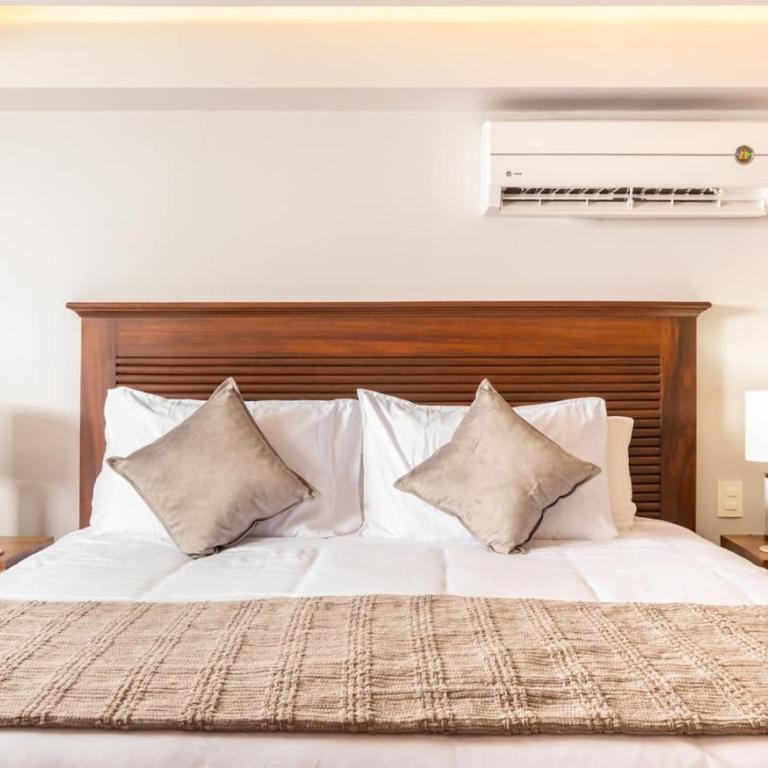 Serene Beachfront Escape Includes Delicious Breakfast - One-Bedroom Apartment - 7