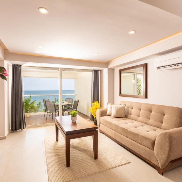 Serene Beachfront Escape Includes Delicious Breakfast - One-Bedroom Apartment - 9