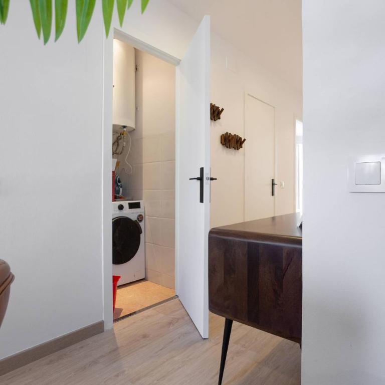 11CRC1037 Newly decorated Flat near Sants Station - Apartamento con balcón - 8