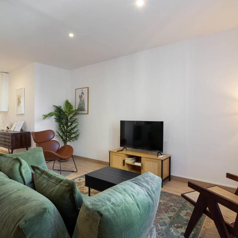 11CRC1037 Newly decorated Flat near Sants Station - Apartamento con balcón - 11