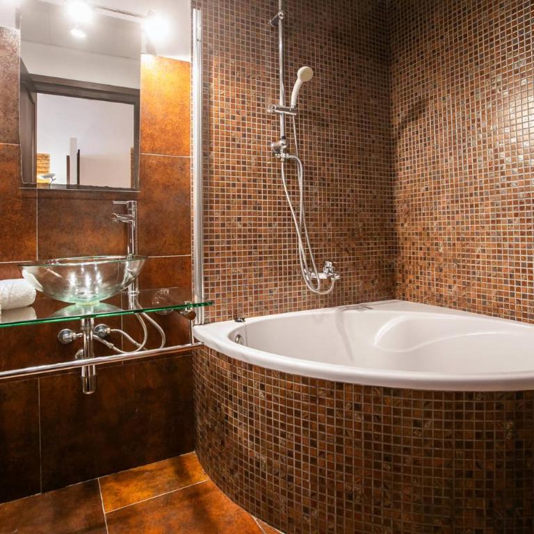 12gra1070 - Cozy flat in Villa de Gracia - Studio Apartment with One Double Bed - 7