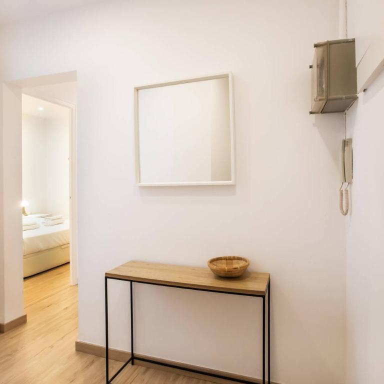 44PAA1129 - 3 Bedrooms in Gracia - Apartment - 2