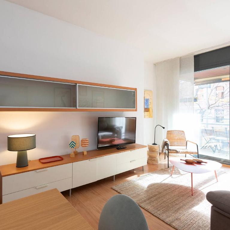 11JOG1036 - Huge bright flat near Train Station - Apartment - 8