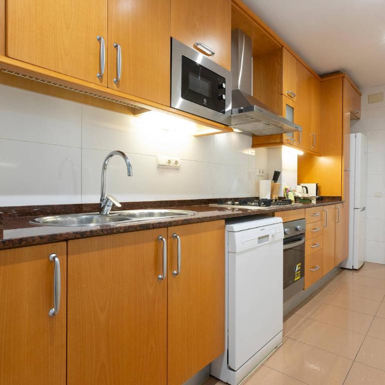 11JOG1036 - Huge bright flat near Train Station - Apartment - 36