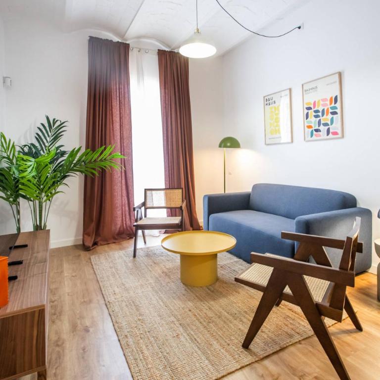 33PAR1094 - Magnific 2BR Flat in Poble Sec - Apartment - 2
