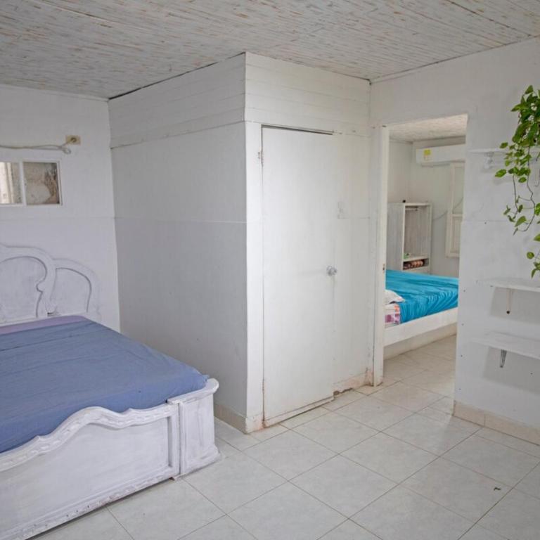 CASA BLANCA EN LA iSLA A 15 MIN DE CARTAGENA - Casa de 2 dormitorios - 6