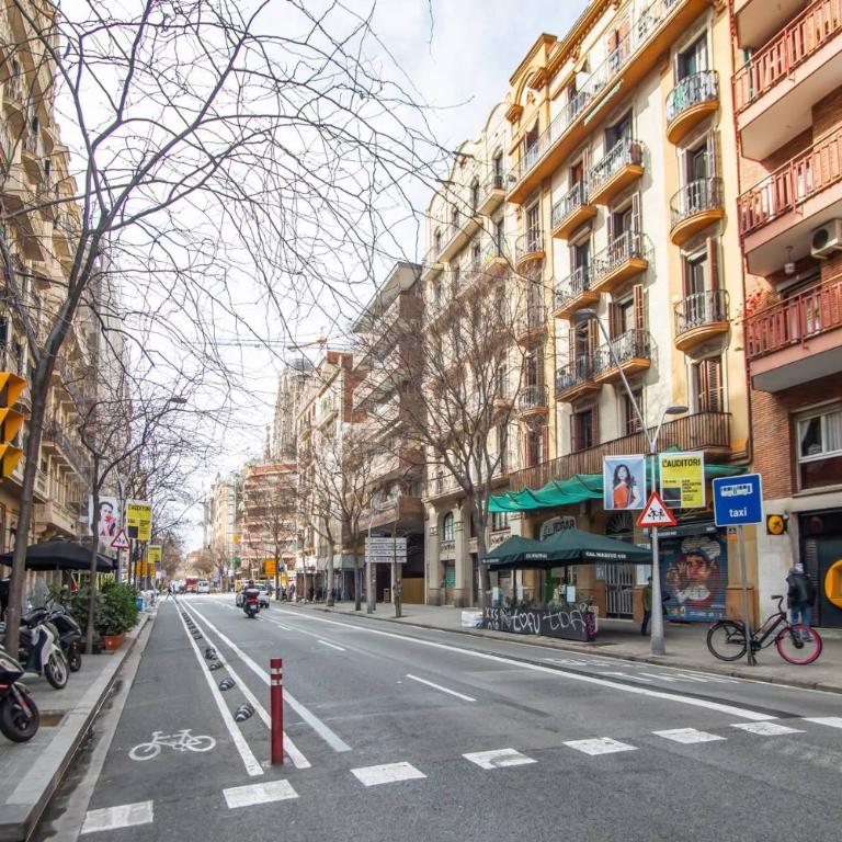 24mal1073-Marvellous 2BR flat near Sagrada Familia - Apartamento de 2 dormitorios - 4