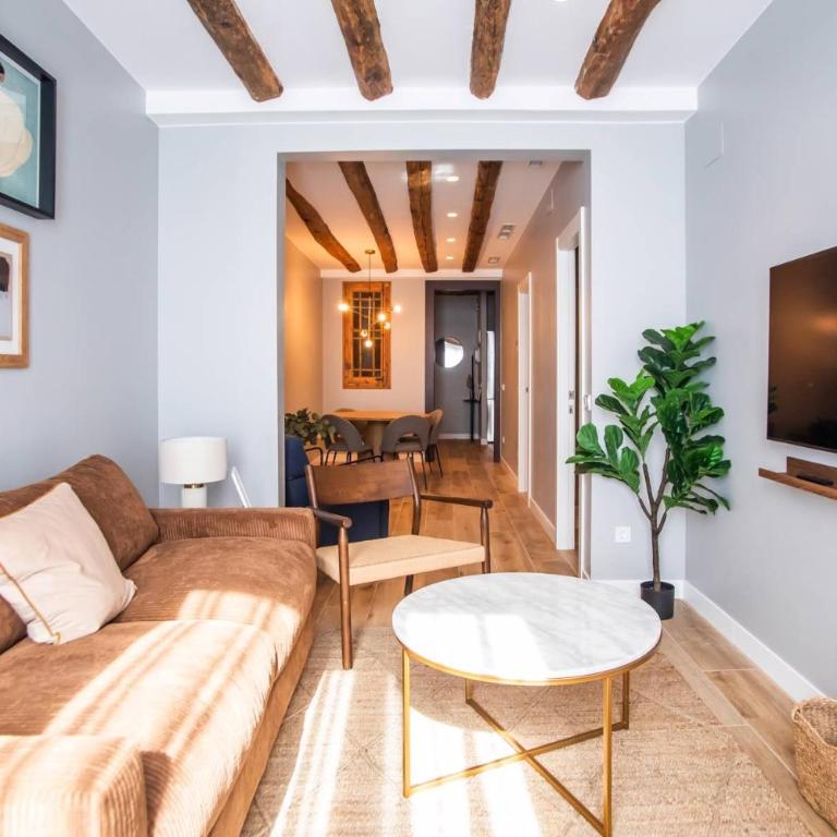 13MAL1077-Magnific 2br2bh flat in Sagrada Familia - Apartamento de 2 dormitorios - 8