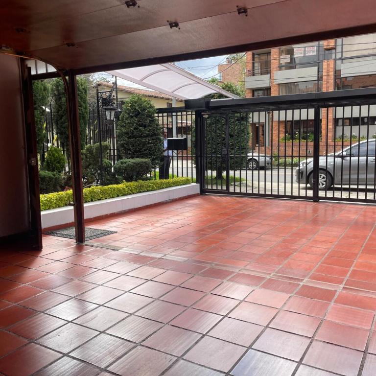 Furnished Luxury House Bogota - Casa con 1 dormitorio - 54