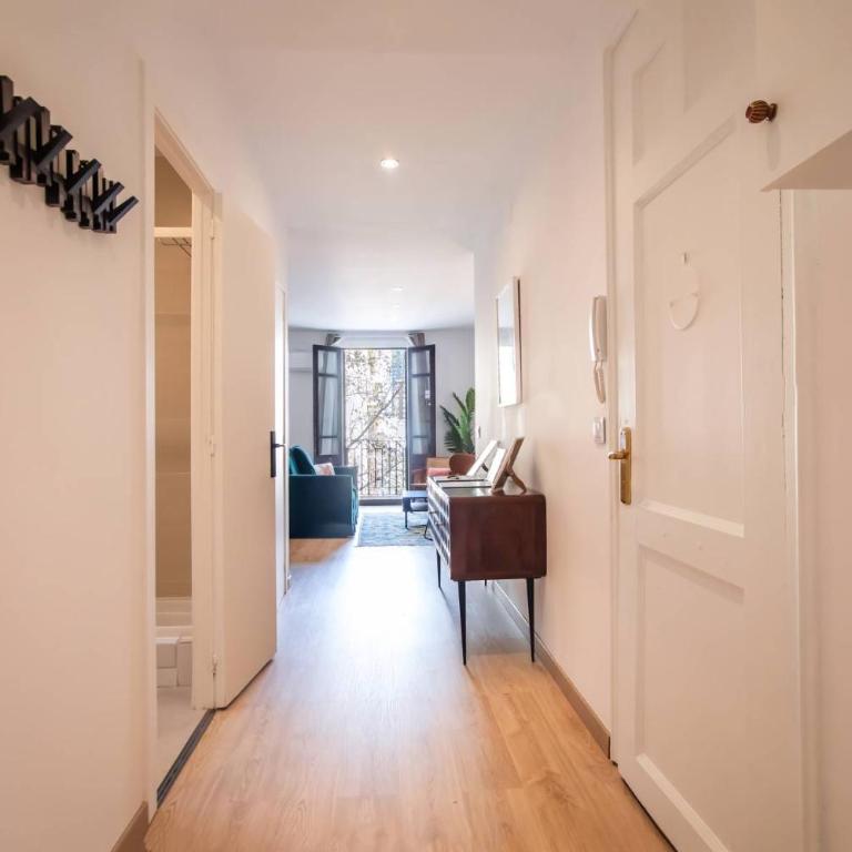 22CRC1039 Exquisite Apartment near the City Center - Apartment - 2