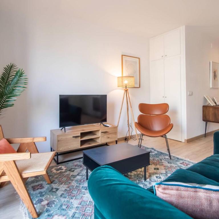 22CRC1039 Exquisite Apartment near the City Center - Apartment - 5