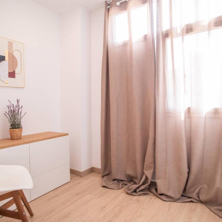22CRC1039 Exquisite Apartment near the City Center - Apartment - 15