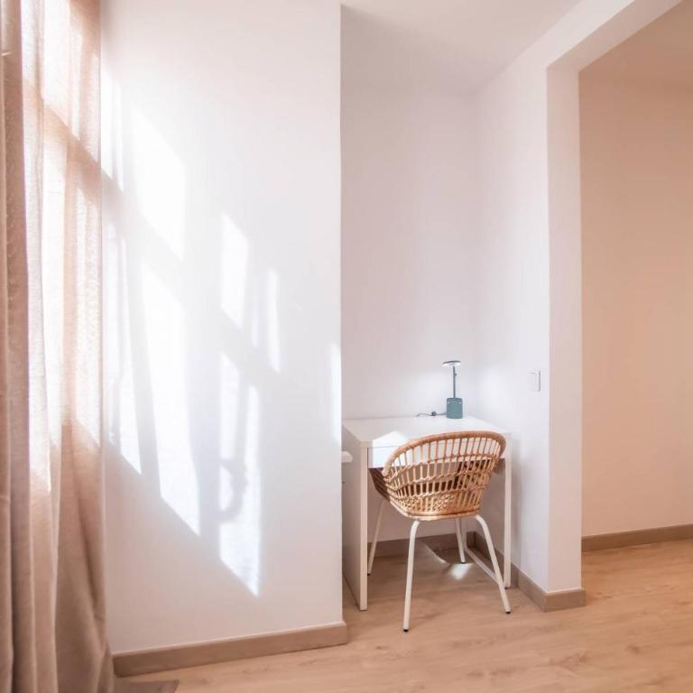 22CRC1039 Exquisite Apartment near the City Center - Apartment - 18