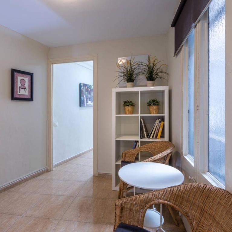 42man1018 Centrally located flat in Sant Antoni - Appartement - 25