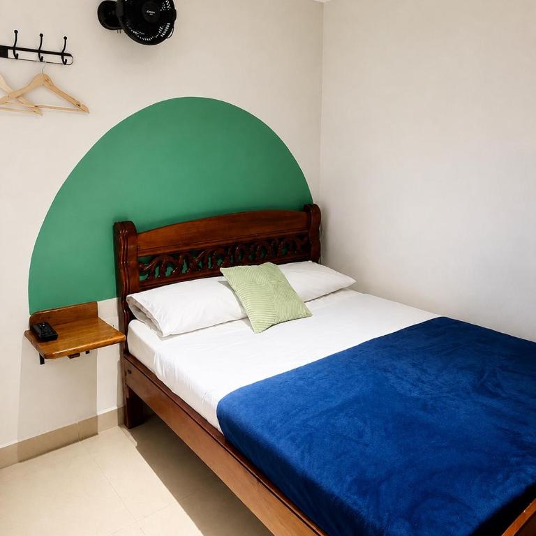 Hotel Jardin de Rosas - Double Room with Private Bathroom - 2