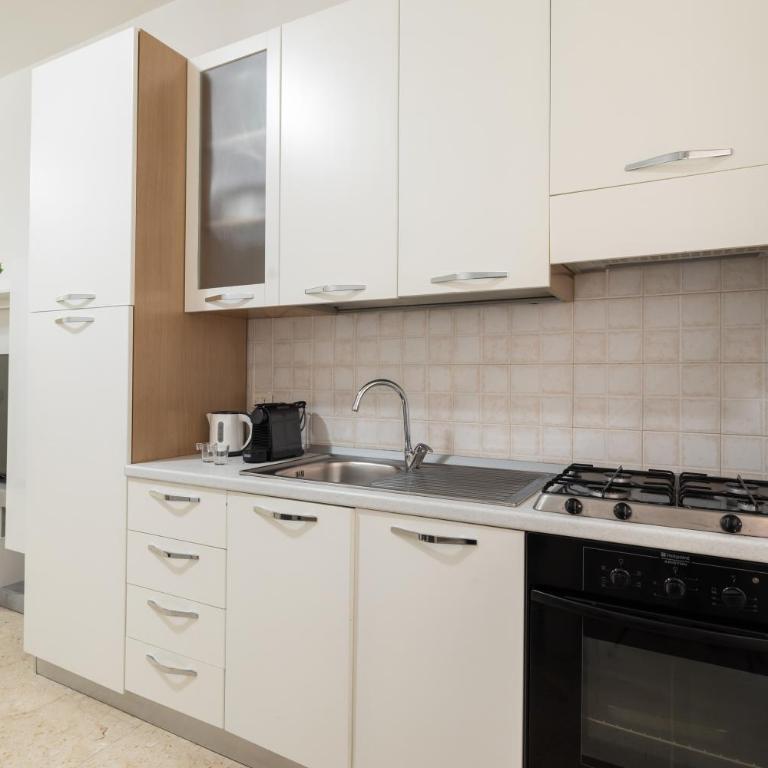 Appartamento Moderno · Garbatella · Metro B - Appartement 2 Chambres - 6
