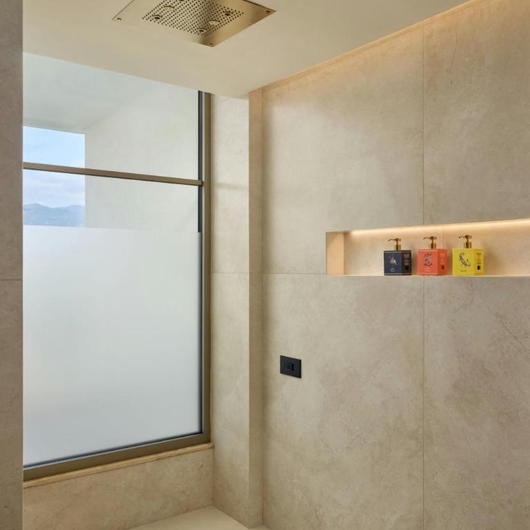 Principessa Forte dei Marmi, Autograph Collection - Principessa King Suite with Balcony - 7