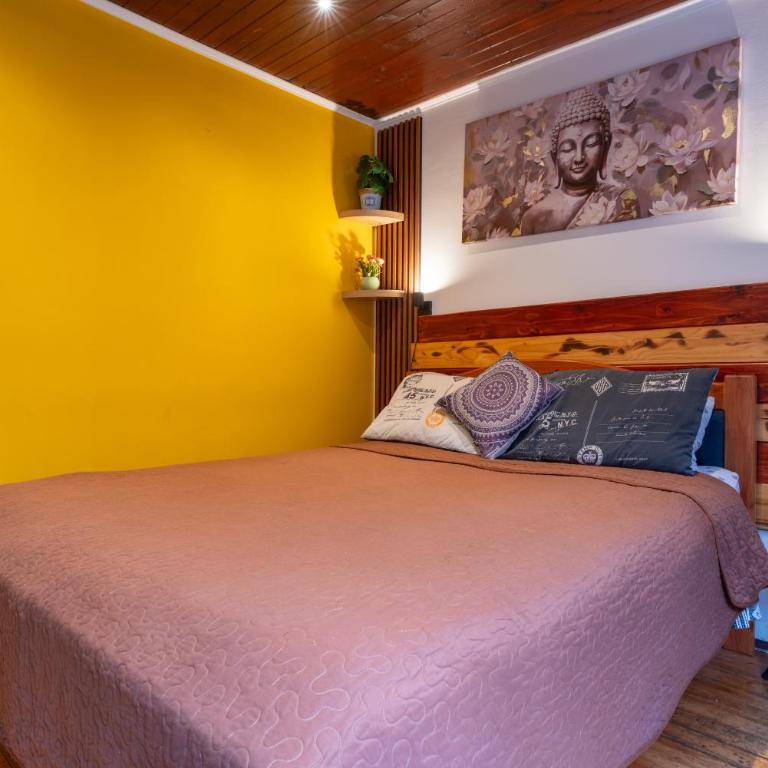 Hostal La Casa del Puente - Habitación Triple con baño privado - 5