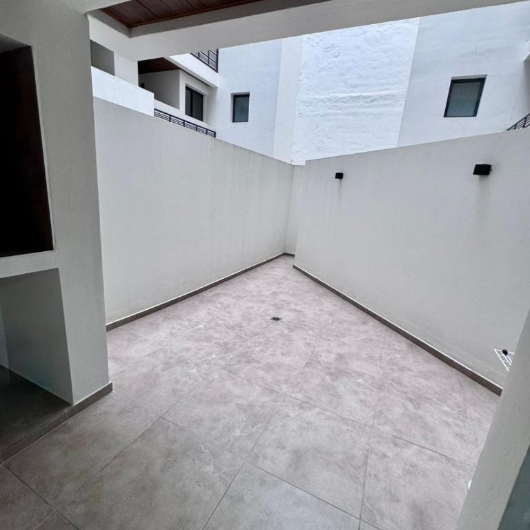 Departamento NVA CBA zona Oulton y S Allende con Pileta y Patio - One-Bedroom Apartment - 9