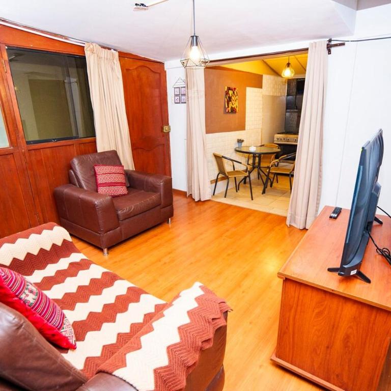 Mayu House Inn V a minutos de la plaza - Three-Bedroom Apartment - 1