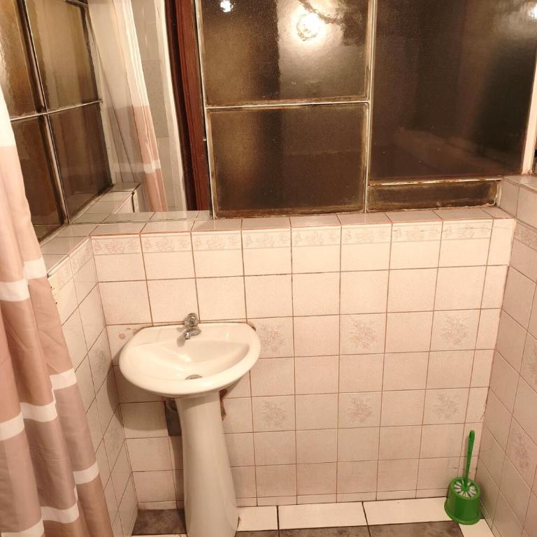 Mayu House Inn V a minutos de la plaza - Three-Bedroom Apartment - 2