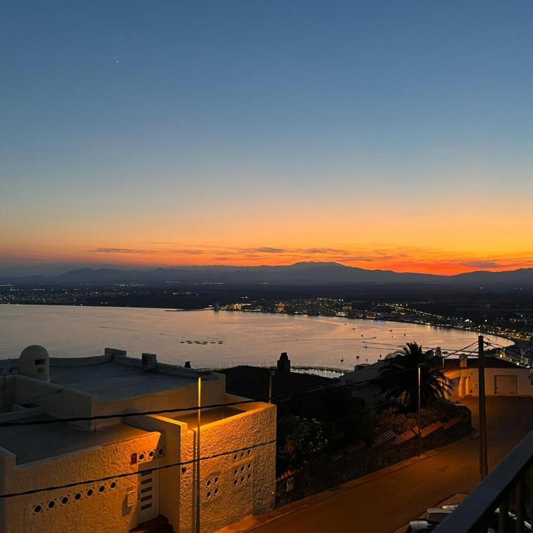 Apartamento con fabulosas vistas sobre la bahía de Roses- El Piset - One-Bedroom Apartment - 5