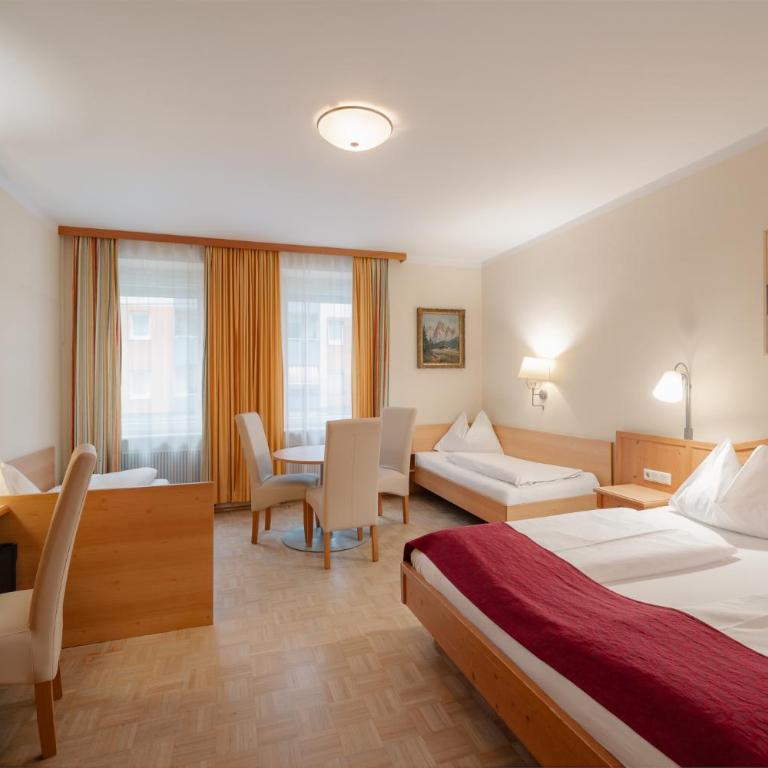 Adlerhof - Vierbettzimmer - 2