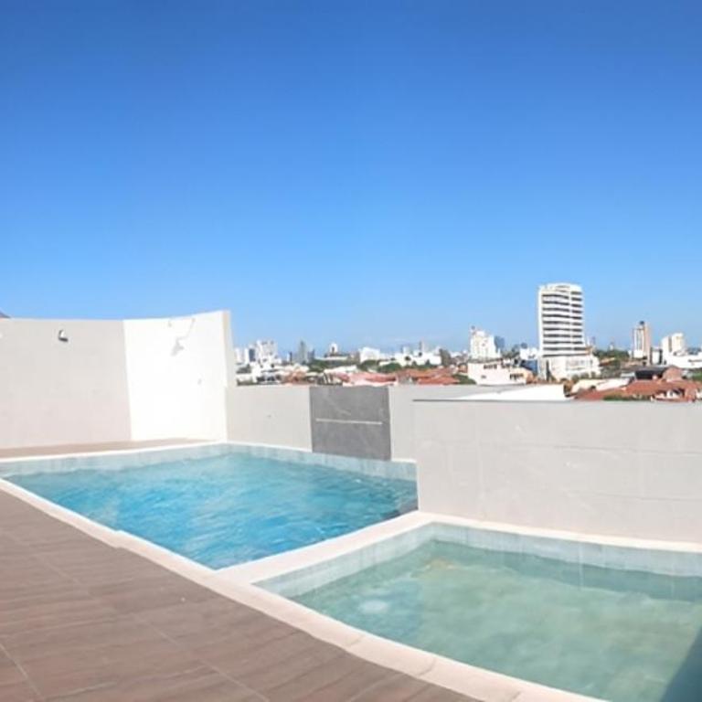 Depto 2 hab con aire acondicionado y piscina, excelente ubicación - Apartamento de 2 dormitorios - 12